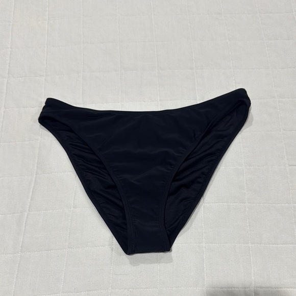 Bikini Bottoms - Picture 1 of 10